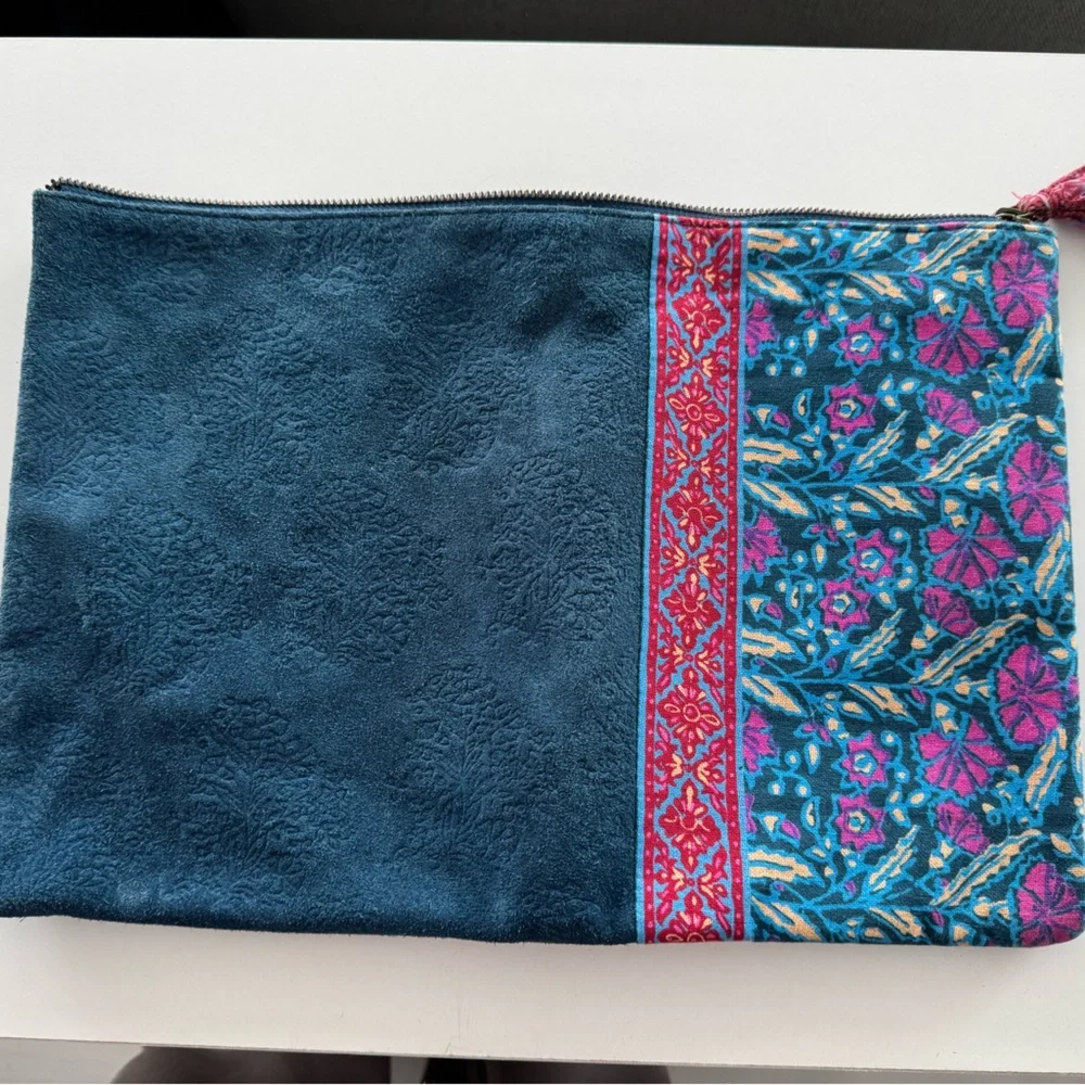 Anthropologie Laptop Case - Picture 1 of 3